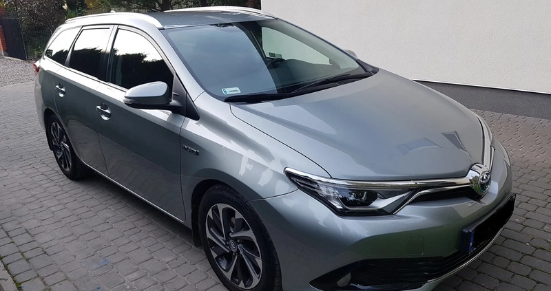 Toyota Auris cena 69900 przebieg: 178000, rok produkcji 2016 z Pruszków małe 79